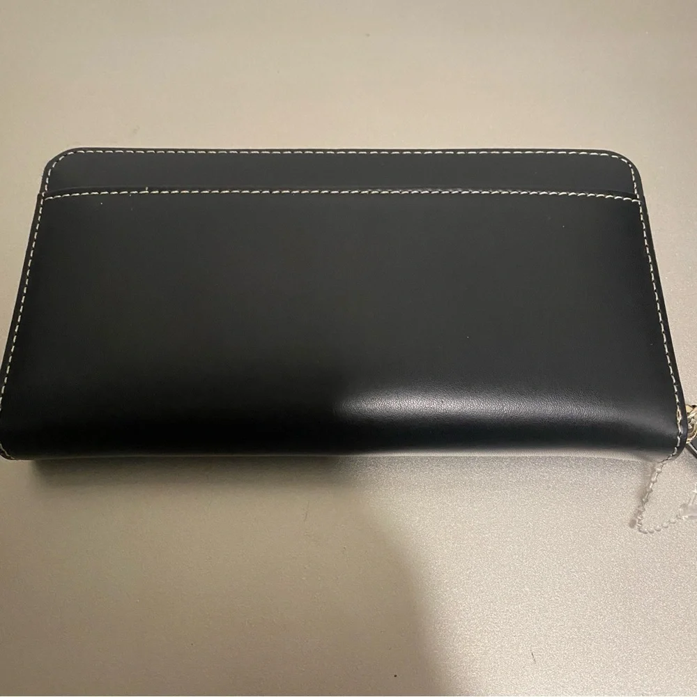 Like New/EUC Kate Spade Mercer Street Lacey Zip Around Wallet in Black